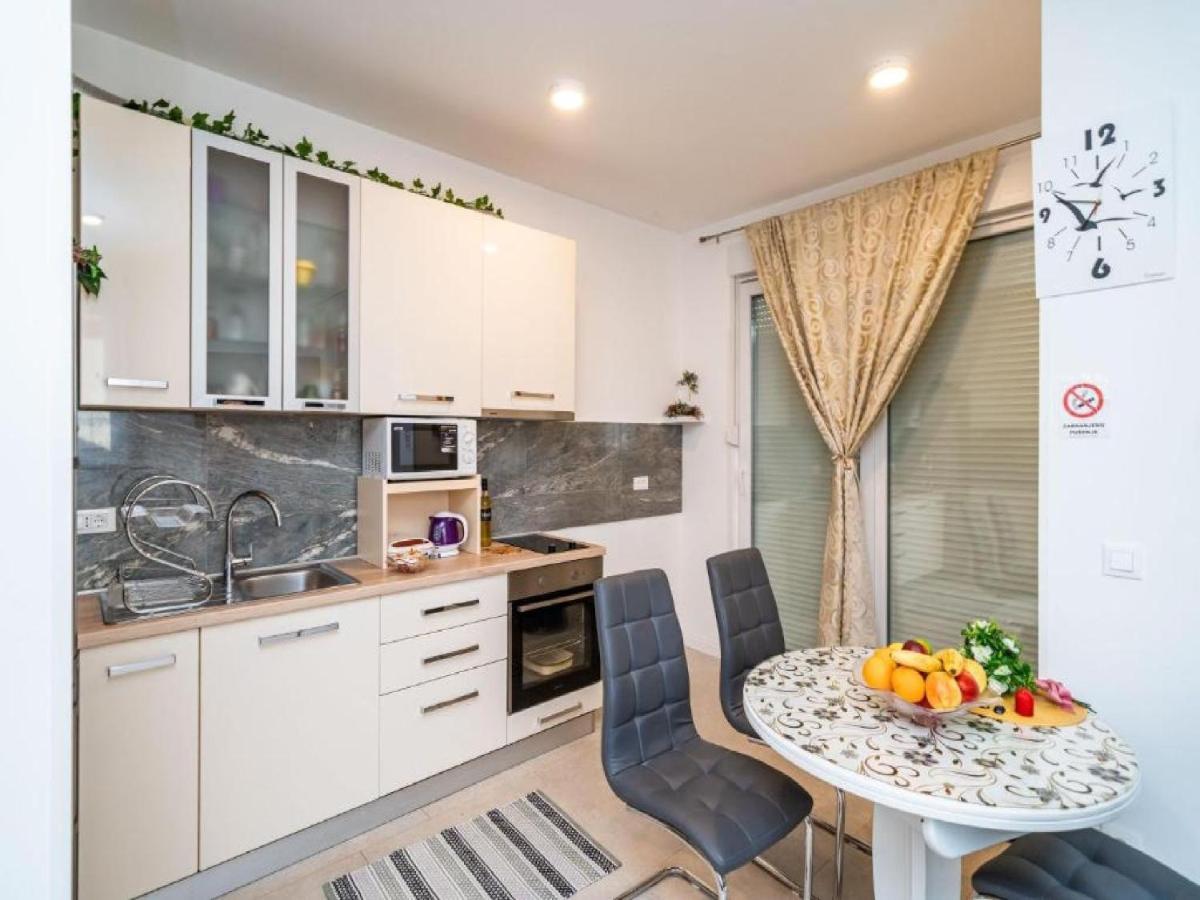 Apartment Anka *